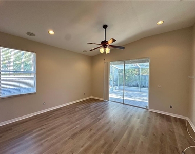 8037 Moccasin Trail Drive - Photo Thumbnail 10