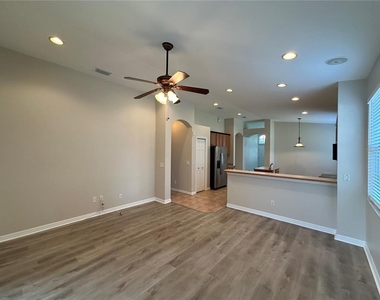 8037 Moccasin Trail Drive - Photo Thumbnail 11