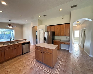 8037 Moccasin Trail Drive - Photo Thumbnail 9