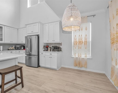 13760 Stevenson Lane - Photo Thumbnail 10