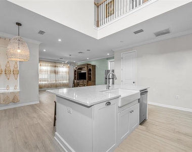 13760 Stevenson Lane - Photo Thumbnail 6