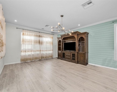 13760 Stevenson Lane - Photo Thumbnail 12