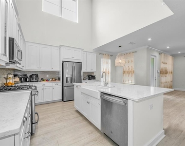 13760 Stevenson Lane - Photo Thumbnail 1