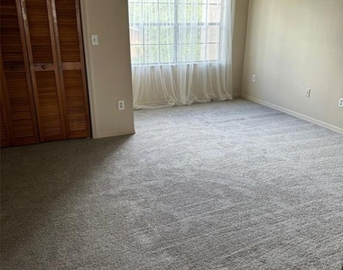8563 Pilgrim Court - Photo Thumbnail 18