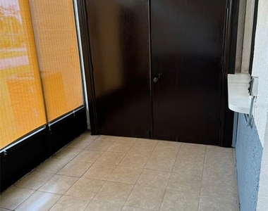 8563 Pilgrim Court - Photo Thumbnail 28