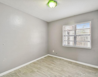 1921 W State Street - Photo Thumbnail 26