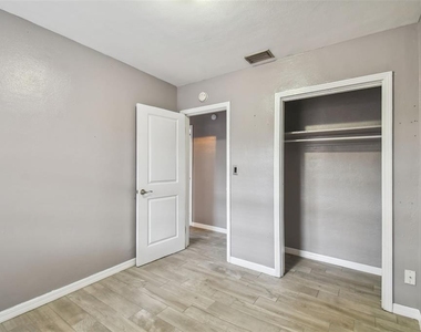 1921 W State Street - Photo Thumbnail 27