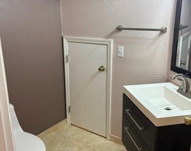 18157 Paradise Point Drive - Photo Thumbnail 12