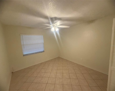 5118 Letitia Court - Photo Thumbnail 10