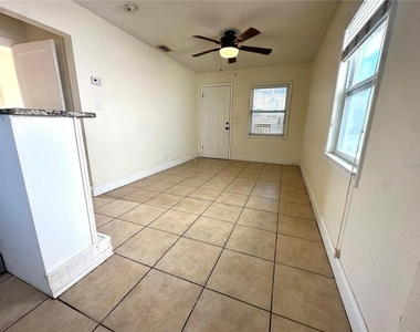 773 4th Avenue N - Photo Thumbnail 3