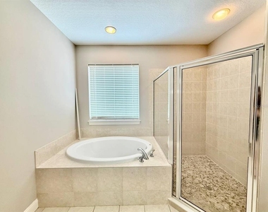 5405 Cafrey Place - Photo Thumbnail 29