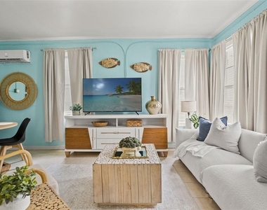 1303 S Bermuda Boulevard - Photo Thumbnail 3