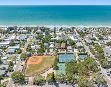2505 Bay Boulevard - Photo Thumbnail 41