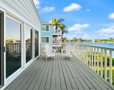 2505 Bay Boulevard - Photo Thumbnail 7