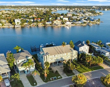 2505 Bay Boulevard - Photo Thumbnail 11