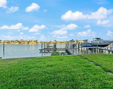 2505 Bay Boulevard - Photo Thumbnail 33