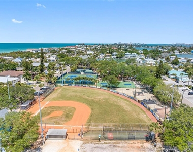 2505 Bay Boulevard - Photo Thumbnail 48