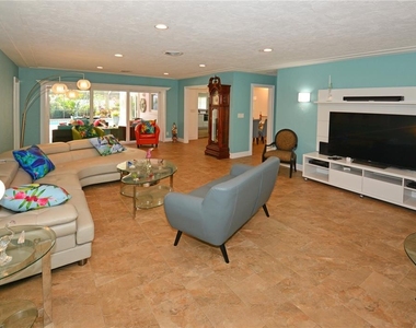 7020 Mango Avenue S - Photo Thumbnail 5