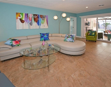 7020 Mango Avenue S - Photo Thumbnail 6