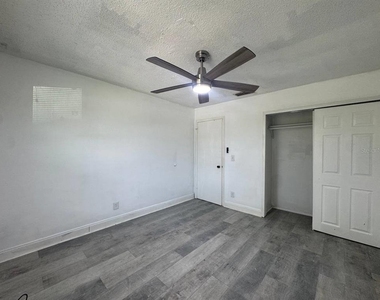 5102 Lawnton Court - Photo Thumbnail 27