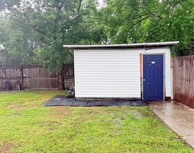 2130 Redleaf Drive - Photo Thumbnail 16