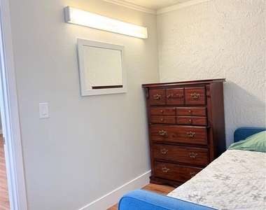 2130 Redleaf Drive - Photo Thumbnail 11