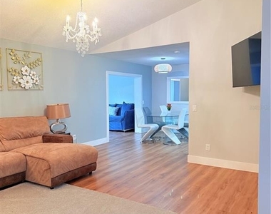 2130 Redleaf Drive - Photo Thumbnail 4
