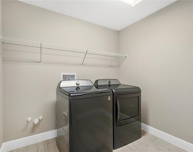 3934 Maurice Avenue - Photo Thumbnail 24