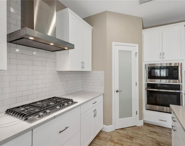 3934 Maurice Avenue - Photo Thumbnail 3