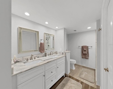2620 Cove Cay Drive - Photo Thumbnail 25