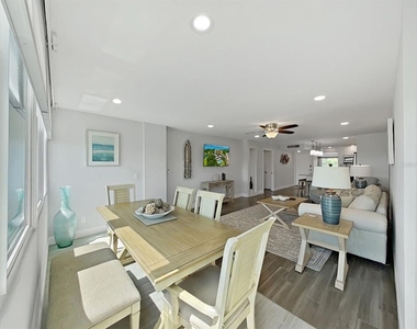 2620 Cove Cay Drive - Photo Thumbnail 15