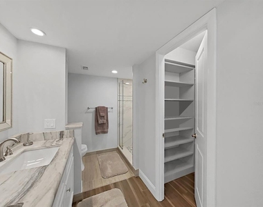 2620 Cove Cay Drive - Photo Thumbnail 27