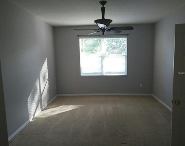 5804 Justicia Loop - Photo Thumbnail 11