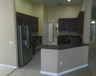 5804 Justicia Loop - Photo Thumbnail 4