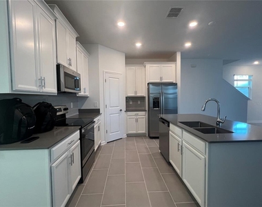 13891 Title Way - Photo Thumbnail 8