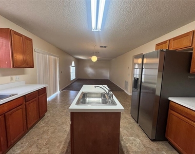 102 Flatfish Court - Photo Thumbnail 4