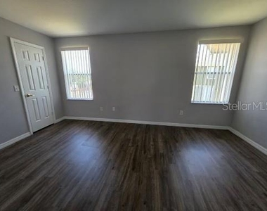 103 Coconut Palm Way - Photo Thumbnail 12