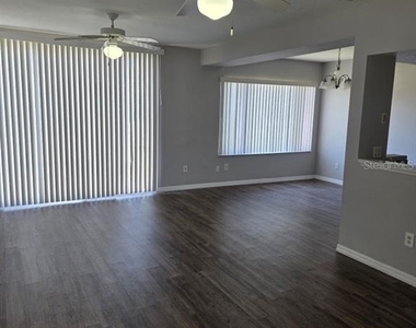 103 Coconut Palm Way - Photo Thumbnail 7