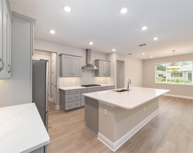 10305 Sw 105th Terrace - Photo Thumbnail 17
