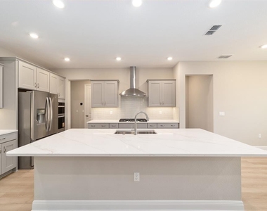 10305 Sw 105th Terrace - Photo Thumbnail 16