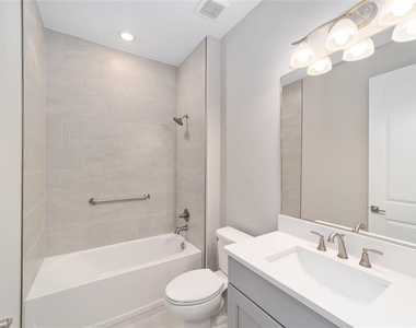 10305 Sw 105th Terrace - Photo Thumbnail 30