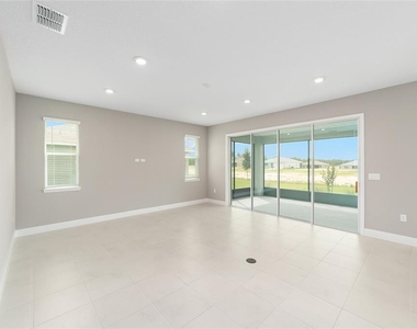 10358 Sw 105th Court - Photo Thumbnail 6