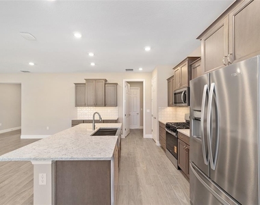 10372 Sw 105th Court - Photo Thumbnail 12