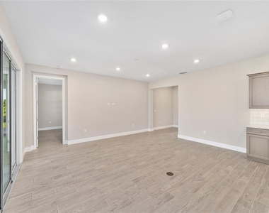10372 Sw 105th Court - Photo Thumbnail 8