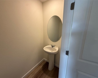 6524 Sw 82nd Loop - Photo Thumbnail 8