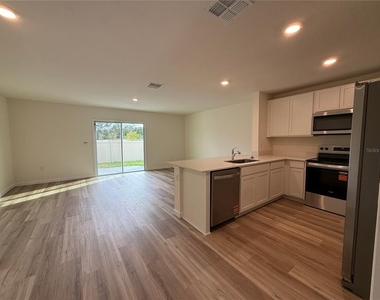 6524 Sw 82nd Loop - Photo Thumbnail 3