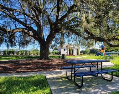 2127 Brillante Drive - Photo Thumbnail 19