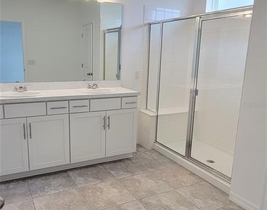 2127 Brillante Drive - Photo Thumbnail 13