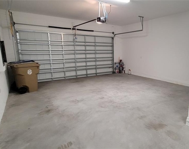 2127 Brillante Drive - Photo Thumbnail 1