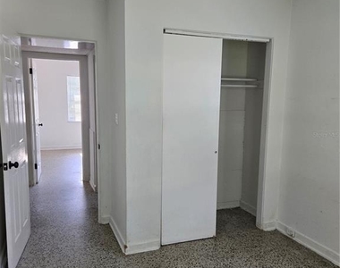 2109 S Mills Avenue - Photo Thumbnail 9